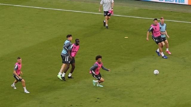 1623750602720059330.jpg 72a8453aly1grj1is3zlrj20zk0k040j.jpg